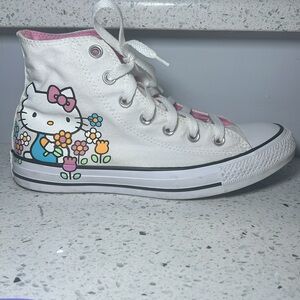 Like new Converse x Hello Kitty High top sneakers